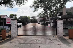 2021 Spenwick Dr, Houston, TX 77055 - Photo 21