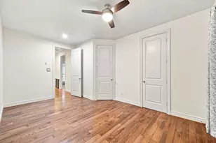 9609 Pemberton Cres Dr, Houston, TX 77025 - Photo 15