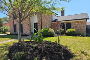 47 W Dansby Dr, Galveston, TX 77551 - Photo 1