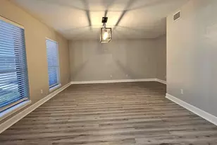 47 W Dansby Dr, Galveston, TX 77551 - Photo 7