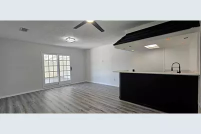 47 W Dansby Drive, Galveston, TX 77551 - Photo 17