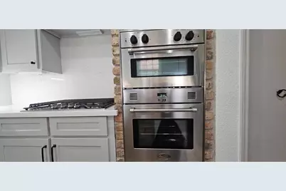 47 W Dansby Drive, Galveston, TX 77551 - Photo 11