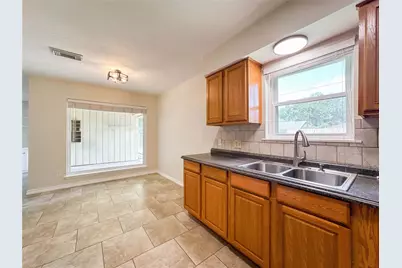 217 Mary Ann Drive, Friendswood, TX 77546 - Photo 13