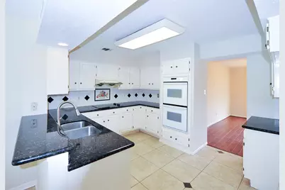 3202 Kempwood Drive, Sugar Land, TX 77479 - Photo 7