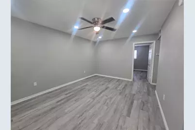 911 Avenue K #11, Galveston, TX 77550 - Photo 5