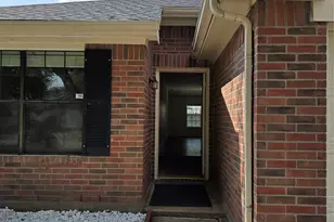 16106 Darwood Ct, Houston, TX 77083 - Photo 3