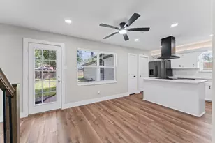 2071 Shadow Rock Dr, Houston, TX 77339 - Photo 7