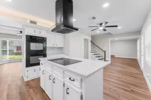 2071 Shadow Rock Dr, Houston, TX 77339 - Photo 9