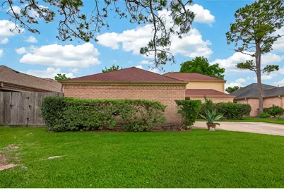 11614 Cedar Creek Drive, Houston, TX 77077 - Photo 33