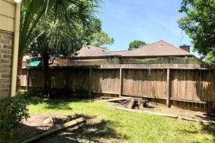 11614 Cedar Creek Dr, Houston, TX 77077 - Photo 35