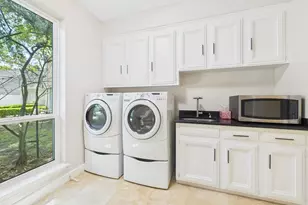 702 Daria Ct, Houston, TX 77079 - Photo 11