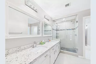 702 Daria Court, Houston, TX 77079 - Photo 37