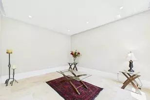 702 Daria Ct, Houston, TX 77079 - Photo 5