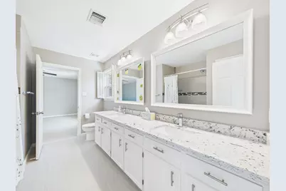 702 Daria Court, Houston, TX 77079 - Photo 33