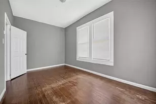 3010 Garrow St, Houston, TX 77003 - Photo 9