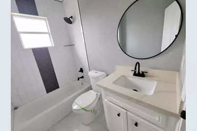 2308 Hollywood Avenue, Galveston, TX 77551 - Photo 17