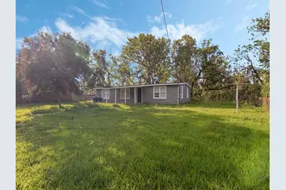 152 Walnut Drive, Richwood, TX 77531 - Photo 3