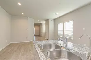 9254 Sea Gdn St, Houston, TX 77034 - Photo 7
