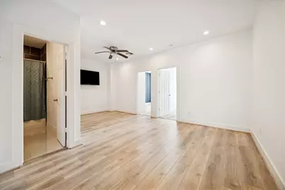 205 E 43rd Street, Houston, TX 77018 - Photo 17