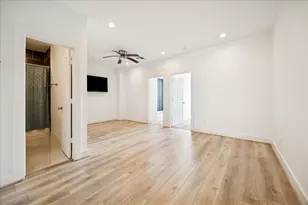 205 E 43rd St, Houston, TX 77018 - Photo 17