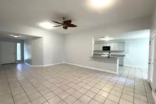 14 Clara Barton Ln, Galveston, TX 77551 - Photo 11