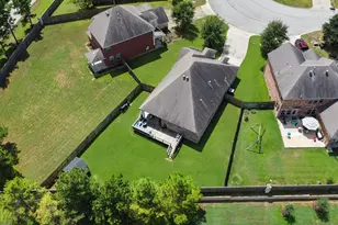 2311 Parker Ct, Brenham, TX 77833 - Photo 3