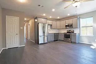 1501 Hawthorne St, Houston, TX 77006 - Photo 3