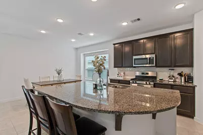 12335 Summerbrook Drive, Houston, TX 77066 - Photo 11