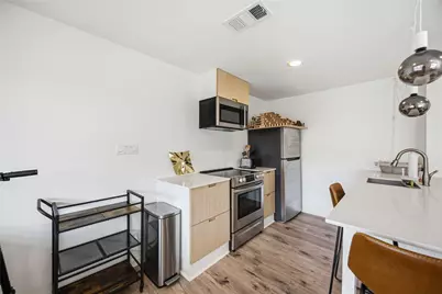 309 Stratford Street #9, Houston, TX 77006 - Photo 3