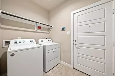 2807 Chancery Summit Court, Houston, TX 77047 - Photo 11
