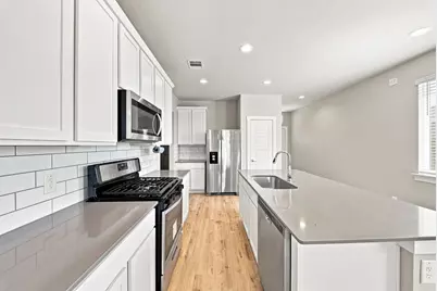 2807 Chancery Summit Court, Houston, TX 77047 - Photo 9
