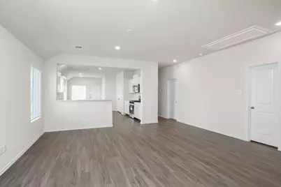 3201 Yellow Rose Drive, Texas City, TX 77591 - Photo 3