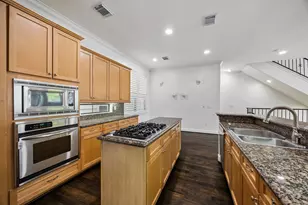 5506 Blossom St, Houston, TX 77007 - Photo 3