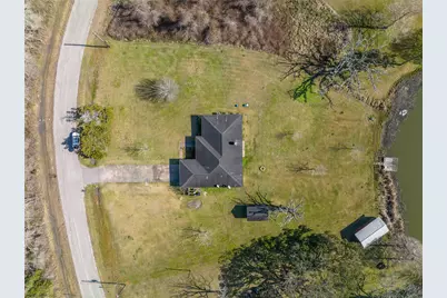 140 Lakewood Drive, Angleton, TX 77515 - Photo 5