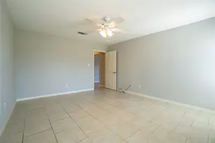 140 Lakewood Dr, Angleton, TX 77515 - Photo 25