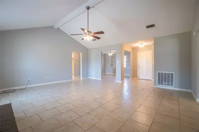 140 Lakewood Drive, Angleton, TX 77515 - Photo 11