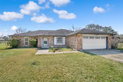 140 Lakewood Drive, Angleton, TX 77515 - Photo 7