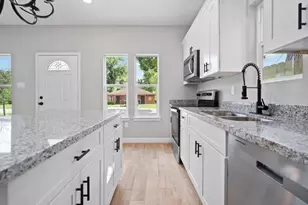 4506 Phlox St, Houston, TX 77051 - Photo 1