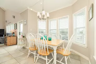 13730 San Domingo Dr, Galveston, TX 77554 - Photo 17