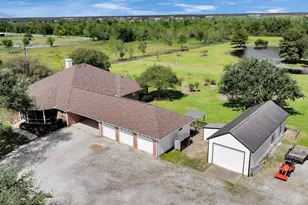 7511 County Rd 511, Rosharon, TX 77583 - Photo 5