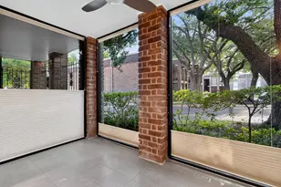 7575 Katy Fwy, Houston, TX 77024 - Photo 9