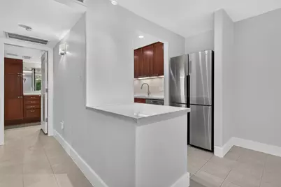 7575 Katy Freeway #63, Houston, TX 77024 - Photo 11