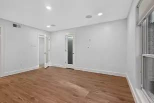 7575 Katy Fwy, Houston, TX 77024 - Photo 13