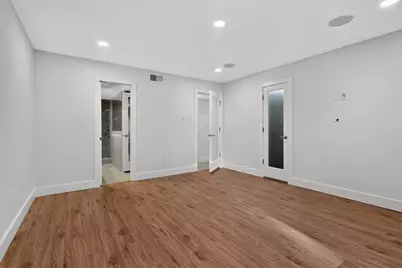 7575 Katy Freeway #63, Houston, TX 77024 - Photo 17