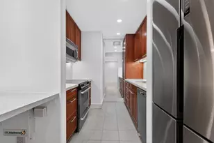 7575 Katy Fwy, Houston, TX 77024 - Photo 15