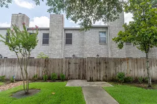 17597 Red Oak Dr, Houston, TX 77090 - Photo 23