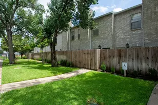 17597 Red Oak Dr, Houston, TX 77090 - Photo 3