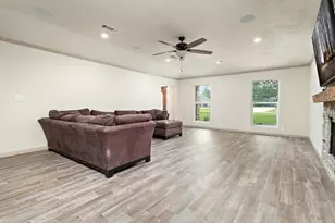 1019 Pineglen Dr, Sour Lake, TX 77659 - Photo 11