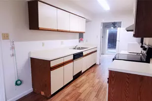 8313 Augustine Dr, Houston, TX 77036 - Photo 5