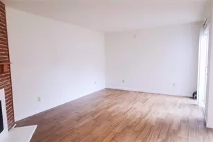 8313 Augustine Dr, Houston, TX 77036 - Photo 9